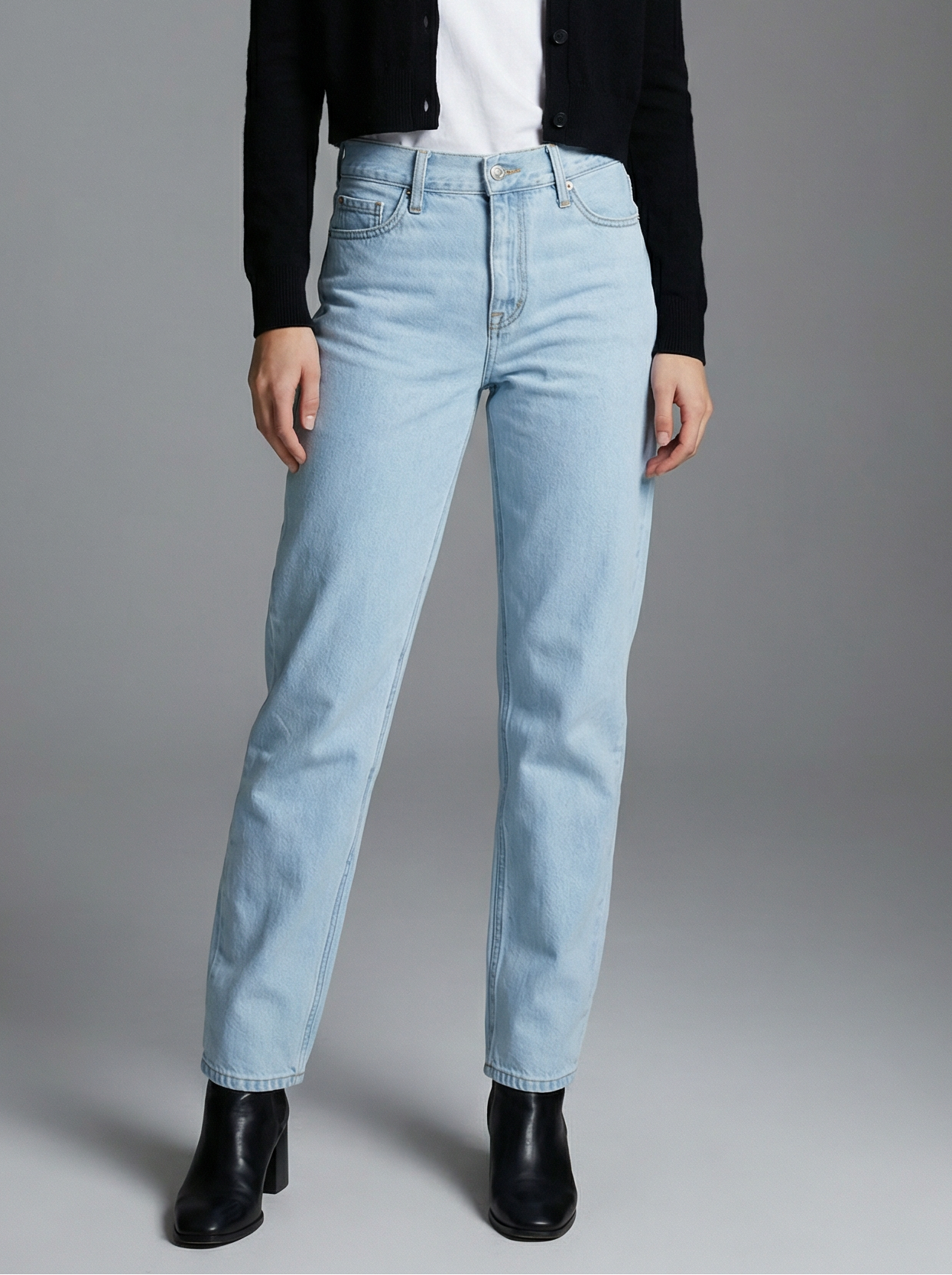 Lane Tapered Mid Rise Wide Baggy Jeans