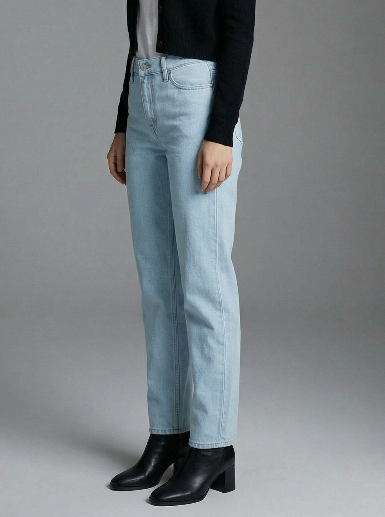 Lane Tapered Mid Rise Wide Baggy Jeans