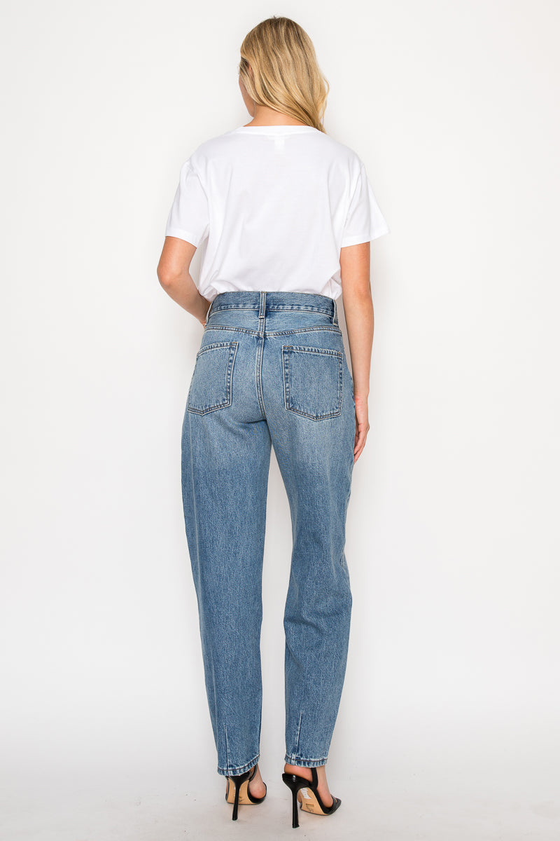 Unisex Tapered Baggy Jeans