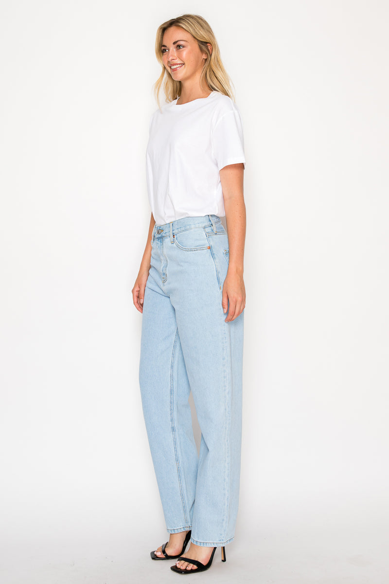 Unisex Tapered Baggy Jeans